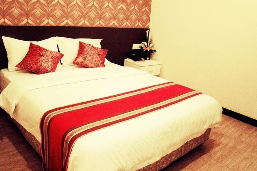 Adel Hotel Putatan 客房 照片